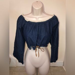 Dark blue top from Andrew & Co. in a size medium